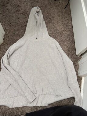 Athleta Light graye Ribbed Knit Pullover